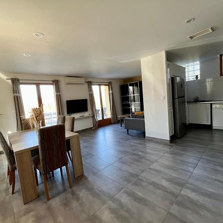 Maison Spacieuse Avec Grand Jardin Et Parking A 20 Min De Lyon Simandres Екстериор снимка