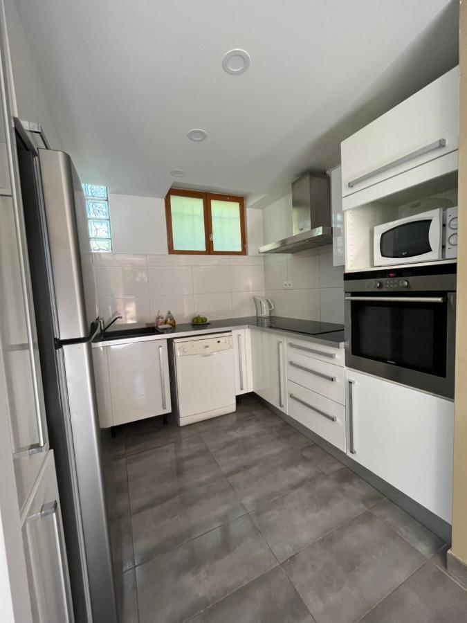 Maison Spacieuse Avec Grand Jardin Et Parking A 20 Min De Lyon Simandres Екстериор снимка